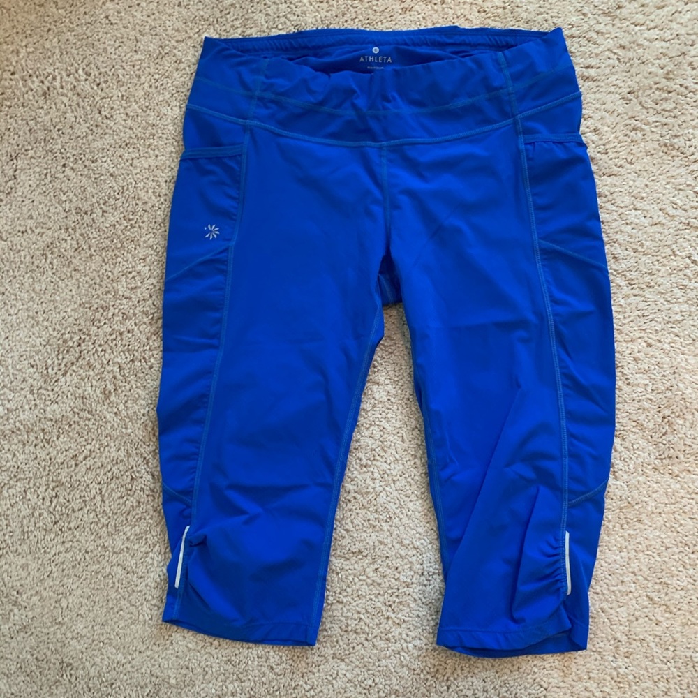 bright blue cropped leggings